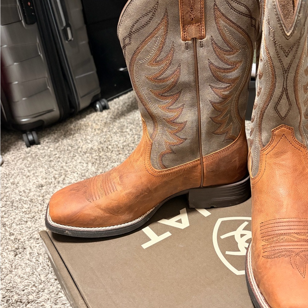 Ariat Men's Cowboy Boots - Brown and Gray - Picture 4 of 6